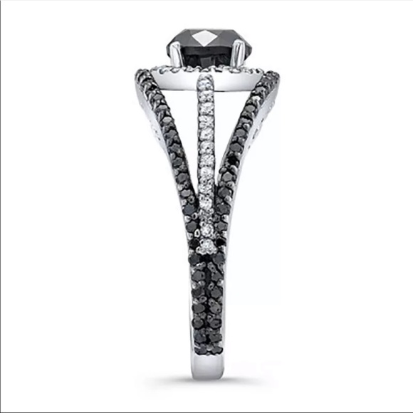 New 925 Silver Round luxury Sapphire Ring - Picture 3 of 4